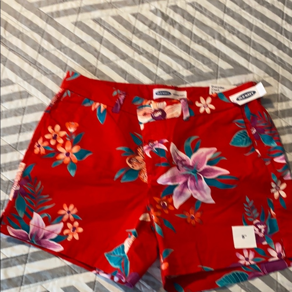 Red Floral Old Navy 5” shorts
